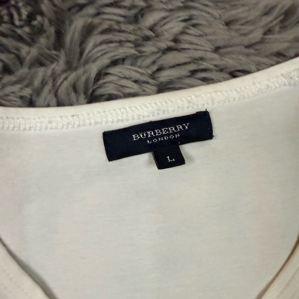 Burberry London White Nova Check Shoulder Tee Size L - Picture 2 of 8